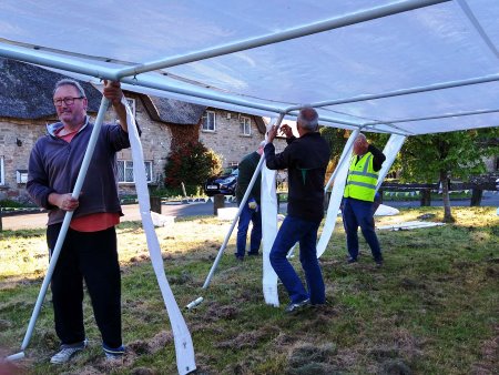 erecting marquee3