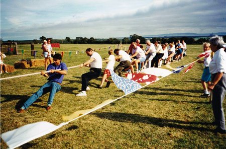 St Hilary tug o War3